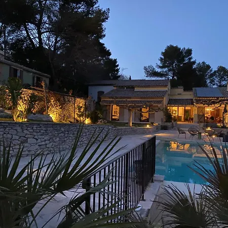 Encantada Nîmes