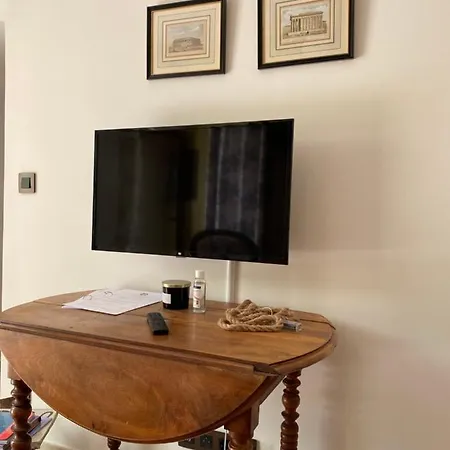 Encantada Homestay Nimes